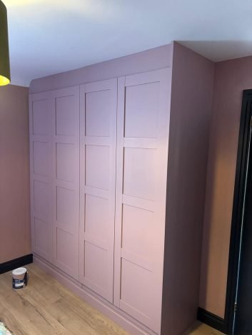 Wallpapering & Feature Walls Decorator Edinburgh Wallpapering & Feature Walls Decorator Edinburgh